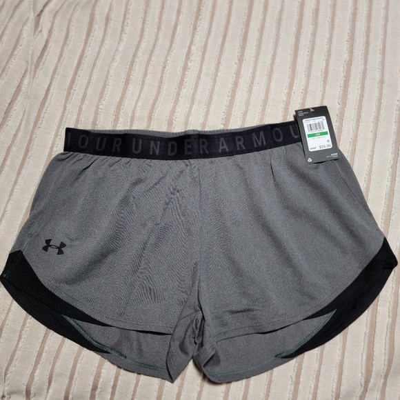 COPY - Under Armour shorts loose sz large - Picture 1 of 3